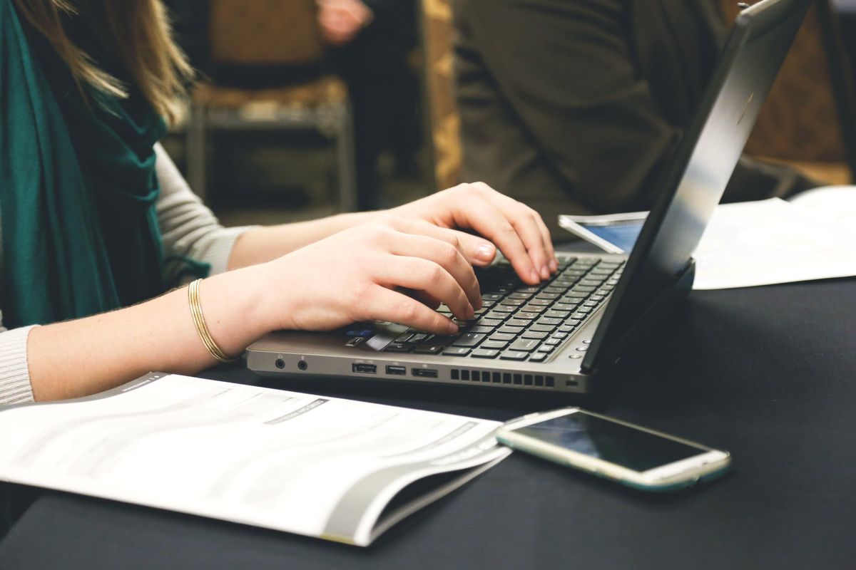 Fidus Writer: Open-source Self-hosted Editor for Researchers