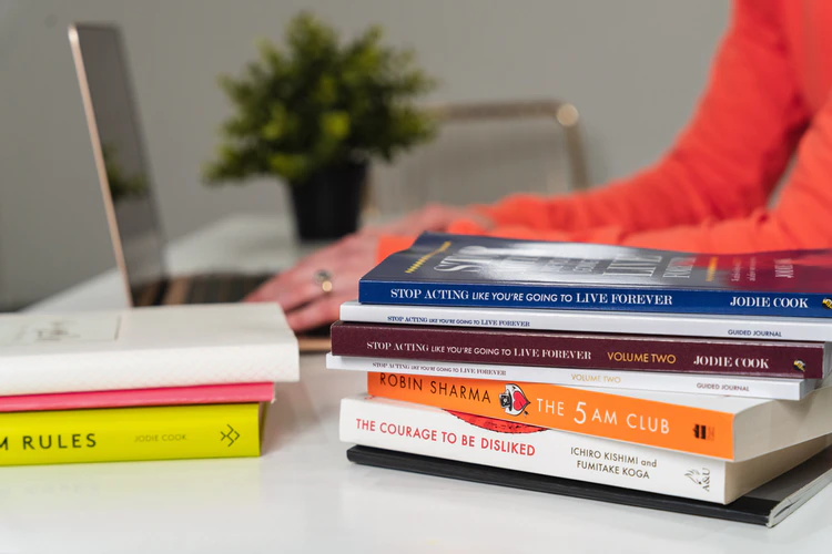 Why Programmers Should Read Good Fiction