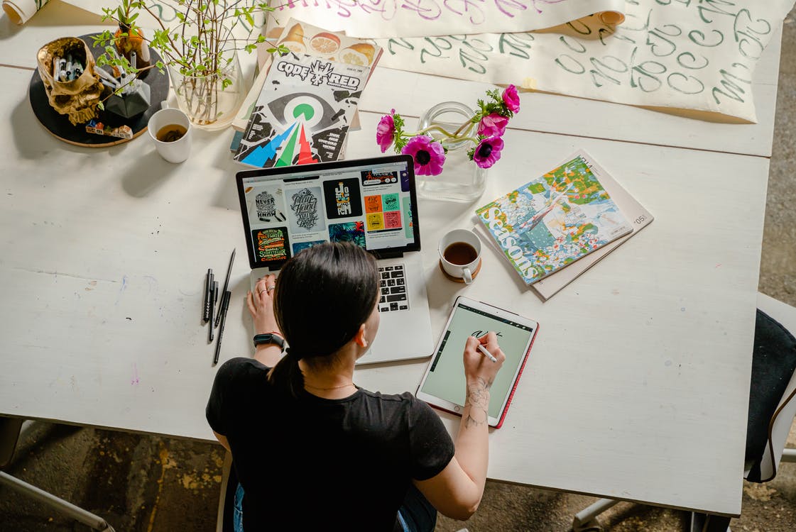 Best 11 Free Mockup and Wireframe Tools for Designers (Updated: 2022)