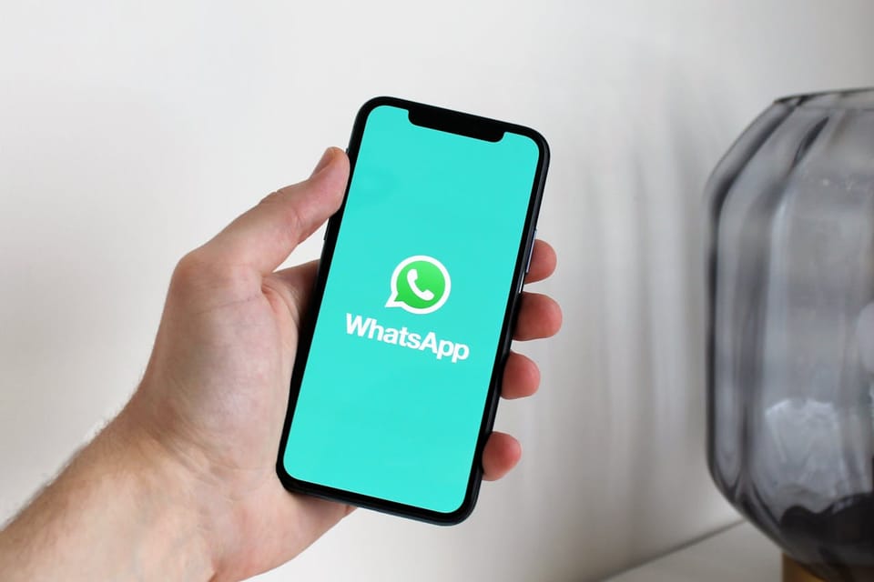 WhatsApp for Business: Pros, Cons, and Challenges in Customer Management